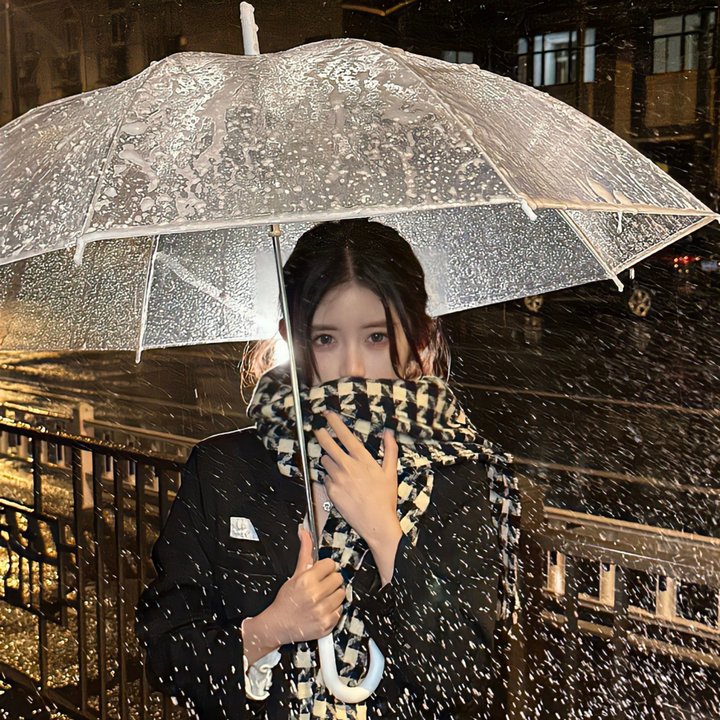 一见倾心爱上她